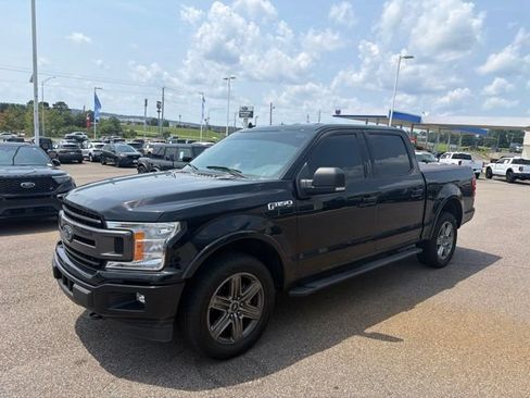 Used 2018 Ford F150 XLT w/ Equipment Group 302A Luxury AWD/4WD image 3