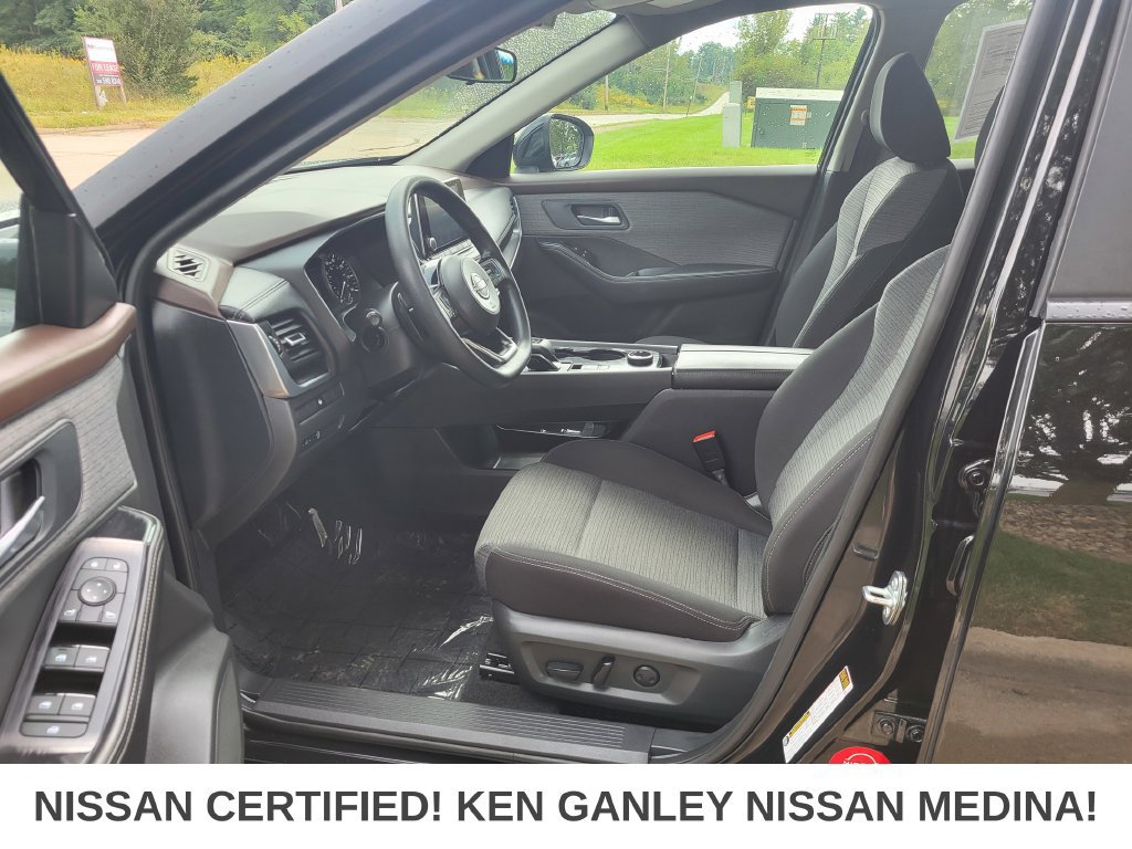 Certified 2023 Nissan Rogue SV AWD/4WD image 36