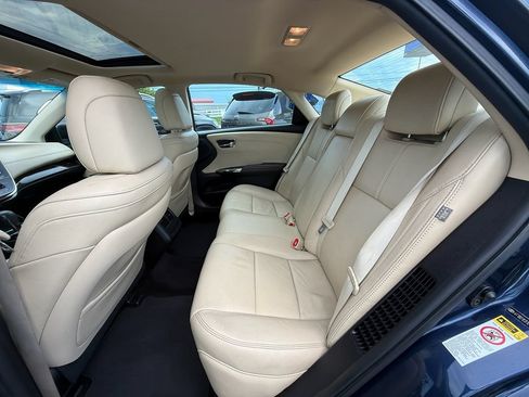Used 2014 Toyota Avalon XLE Touring FWD image 18