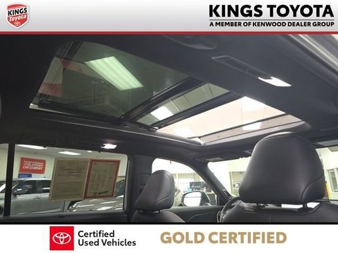 Certified 2024 Toyota Grand Highlander AWD Hybrid image 12