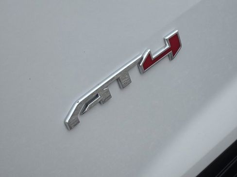 Certified 2025 GMC Acadia AT4 AWD/4WD image 5