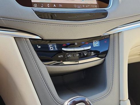 New 2025 Cadillac XT5 Premium Luxury AWD/4WD image 16