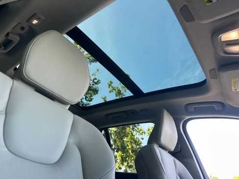 Used 2023 Volvo XC90 B6 Plus w/ Protection Package Premier AWD/4WD image 22