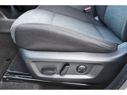 Used 2021 Nissan Rogue SV AWD/4WD image 30