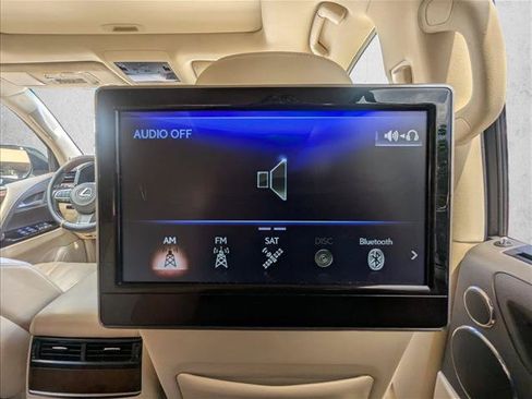 Used 2016 Lexus LX 570 4WD w/ Luxury Package image 26