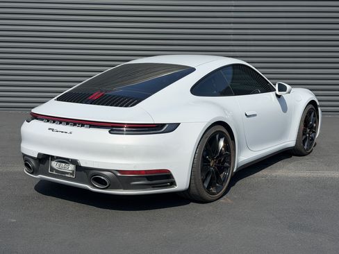 Used 2024 Porsche 911 Carrera S RWD image 9