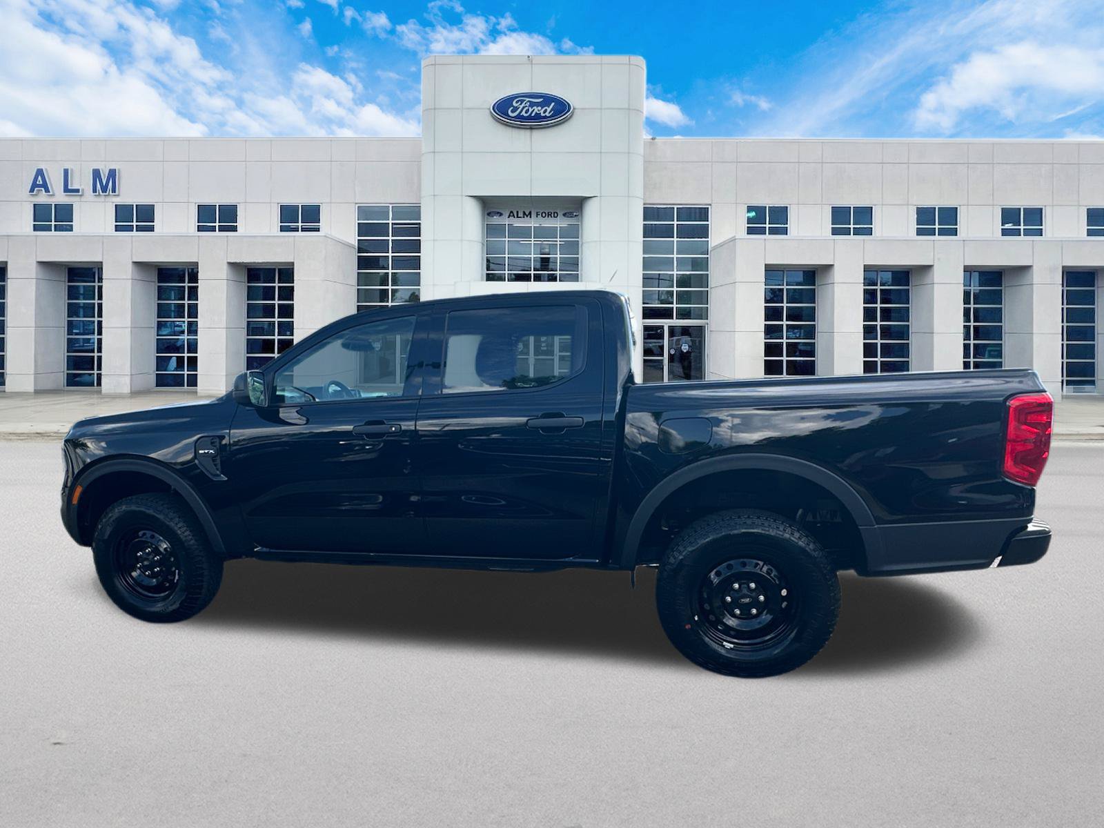 New 2026 Ford Ranger XL w/ Trailer Tow Package RWD image 9