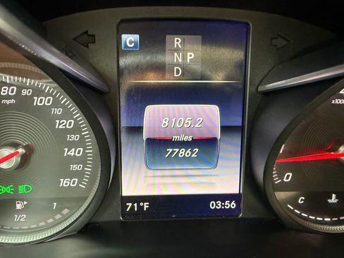 Used 2019 Mercedes-Benz GLC 300 4MATIC image 13