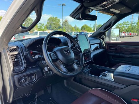 Used 2025 RAM 2500 Limited AWD/4WD image 17