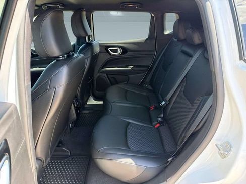 New 2026 Jeep Compass Latitude AWD/4WD image 23
