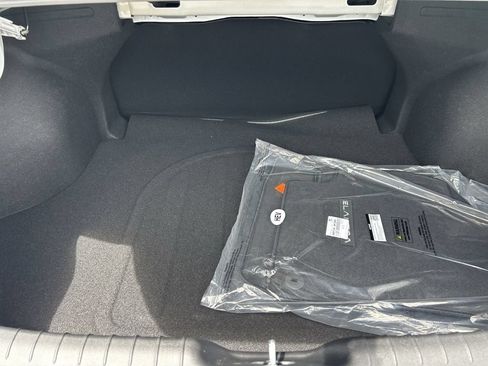 New 2026 Hyundai Elantra Hybrid FWD image 15