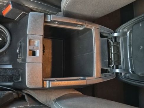 Used 2016 Jeep Wrangler Sahara w/ Connectivity Group image 25