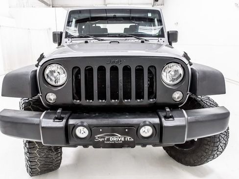 Used 2014 Jeep Wrangler Sport AWD/4WD image 11
