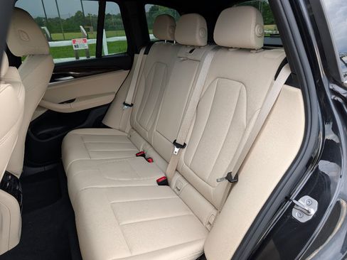 Used 2021 BMW X3 xDrive30i w/ Convenience Package AWD/4WD image 18