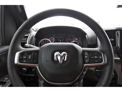 Used 2025 RAM 1500 Big Horn RWD image 17