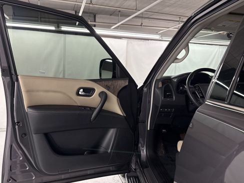 Used 2023 INFINITI QX80 Premium Select w/ Cargo Package AWD/4WD image 14