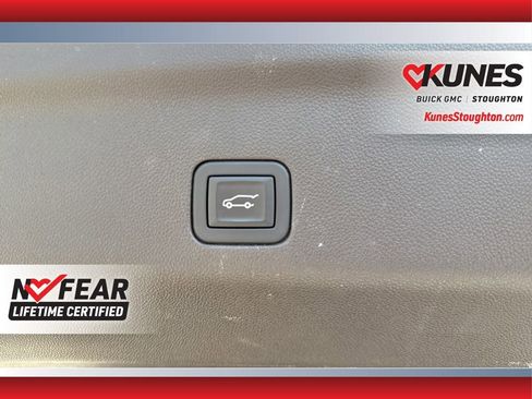 Used 2024 GMC Yukon Denali w/ Denali Reserve Package image 46