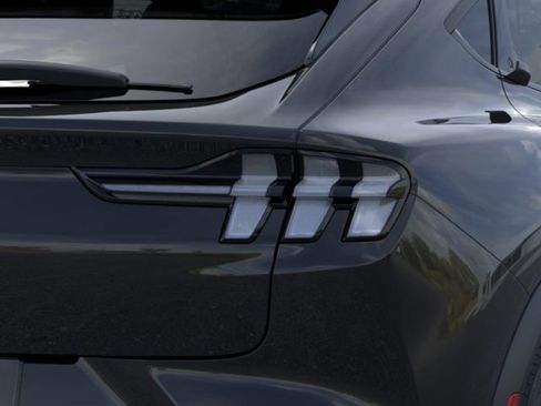 New 2026 Ford Mustang Mach-E Select RWD image 21