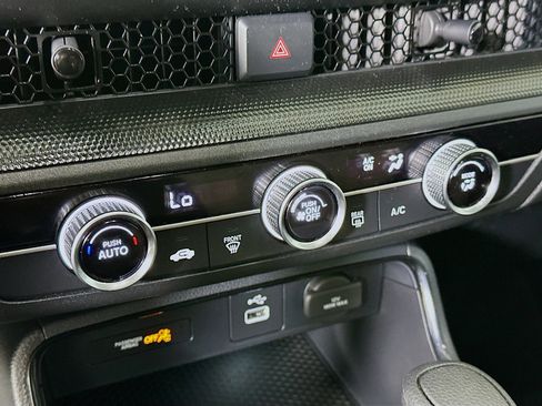 Used 2025 Honda CR-V LX image 23