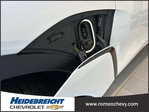 Used 2024 Chevrolet Blazer EV LT AWD/4WD image 38