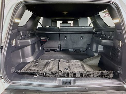 Certified 2025 Toyota 4Runner Limited AWD/4WD image 29