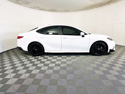 Used 2025 Toyota Camry SE w/ Multimedia Upgrade Package FWD image 2
