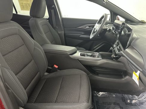 Used 2025 Chevrolet Equinox EV LT FWD image 20