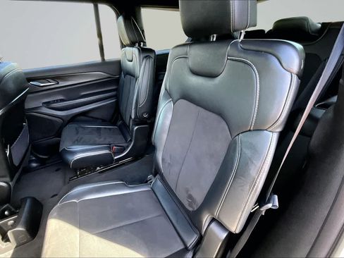 Used 2023 Jeep Grand Cherokee L Laredo AWD/4WD image 13