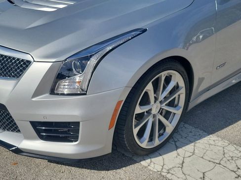 Used 2017 Cadillac ATS V w/ Luxury Package image 32