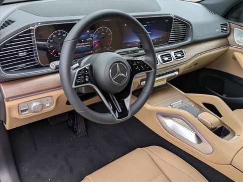 New 2026 Mercedes-Benz GLE 350 4MATIC image 3