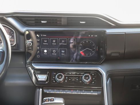 Used 2022 GMC Sierra 1500 Denali AWD/4WD image 15