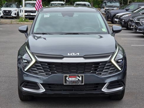 Used 2024 Kia Sportage LX AWD/4WD image 2