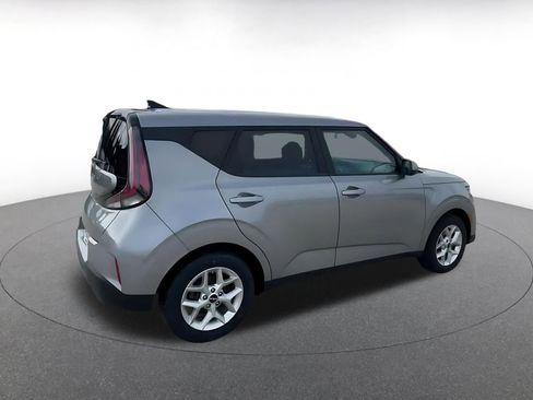 Used 2025 Kia Soul LX w/ LX Technology Package image 15