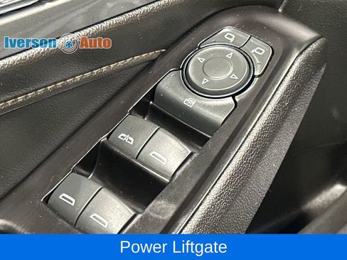 Used 2018 Chevrolet Traverse LT w/ LPO, Floor Liner Package AWD/4WD image 16