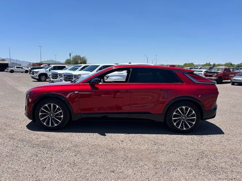 Used 2024 Cadillac Lyriq Sport RWD image 2