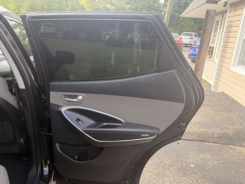 Used 2018 Hyundai Santa Fe Sport AWD/4WD image 16