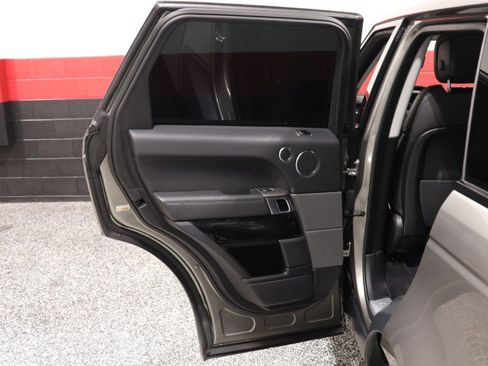 Used 2019 Land Rover Range Rover Sport HSE AWD/4WD image 43