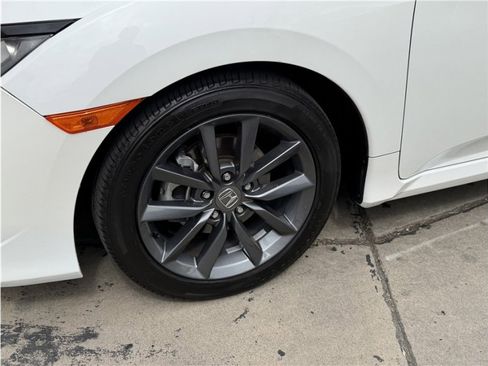 Used 2020 Honda Civic EX image 11