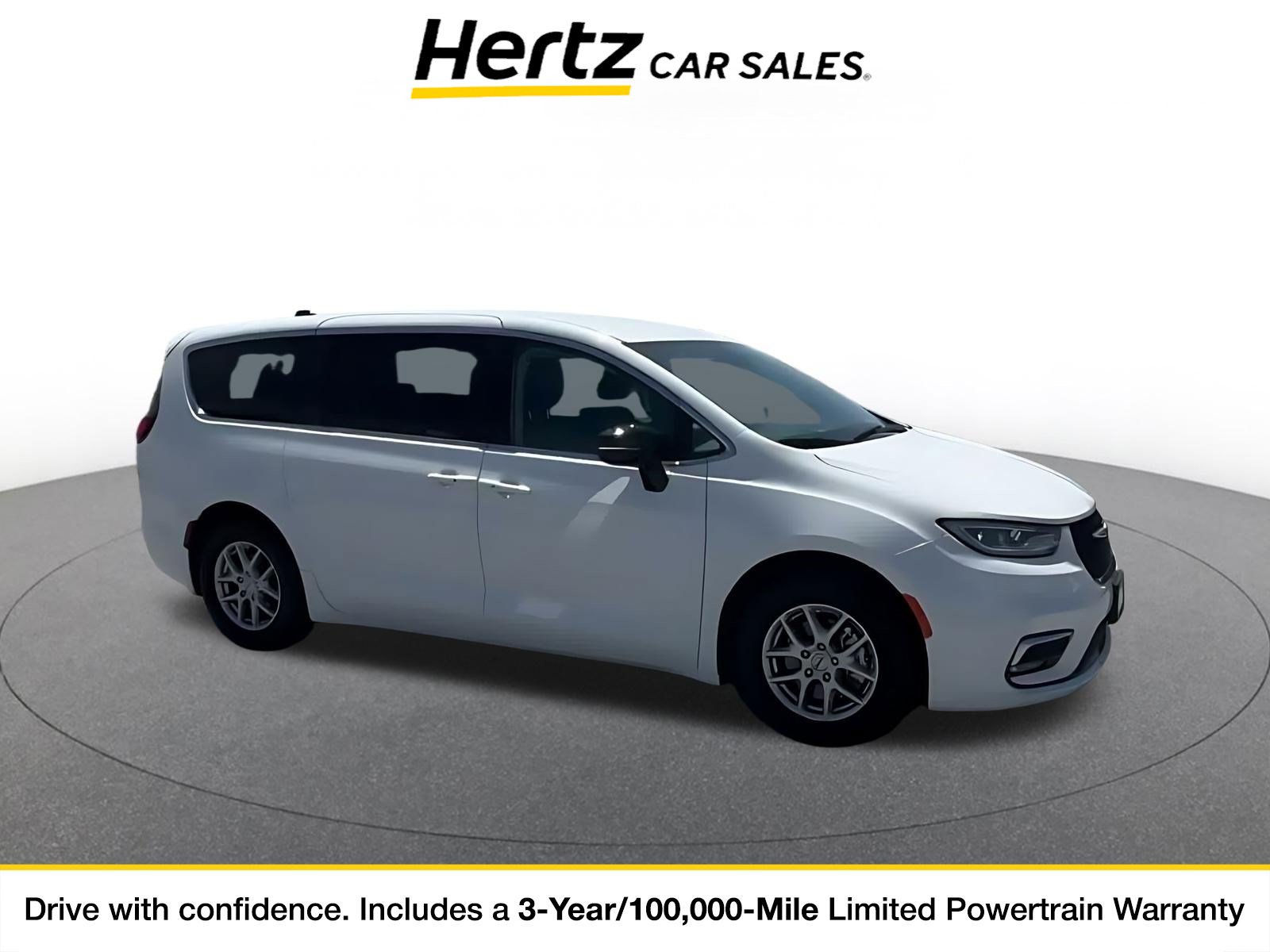 Used 2024 Chrysler Pacifica Touring-L FWD image 1