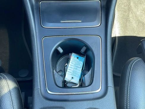 Used 2019 Mercedes-Benz GLA 250 4MATIC image 14