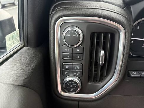 Used 2021 GMC Sierra 2500 Denali w/ Denali Ultimate Package AWD/4WD image 19