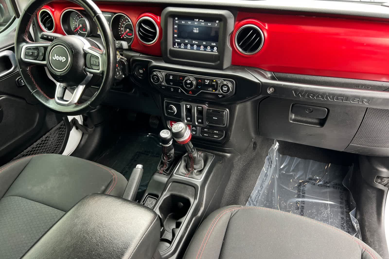 Used 2021 Jeep Wrangler Rubicon AWD/4WD image 3
