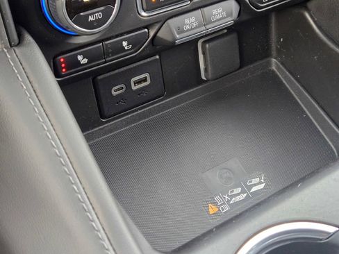 Used 2024 Chevrolet Tahoe LT image 40