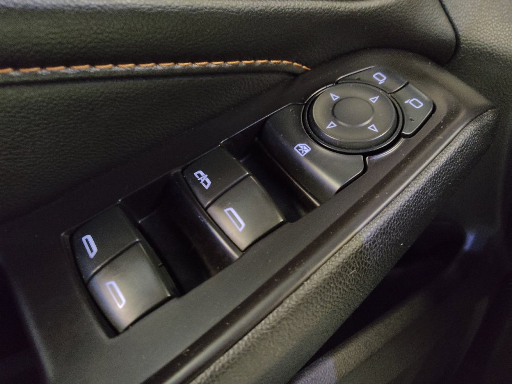 Used 2020 Chevrolet Traverse LT w/ LPO, Floor Liner Package AWD/4WD image 27