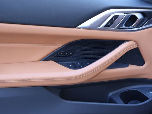 Used 2024 BMW 430i Convertible w/ Convenience Package image 15