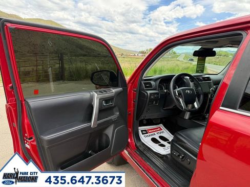 Used 2021 Toyota 4Runner Limited AWD/4WD image 11