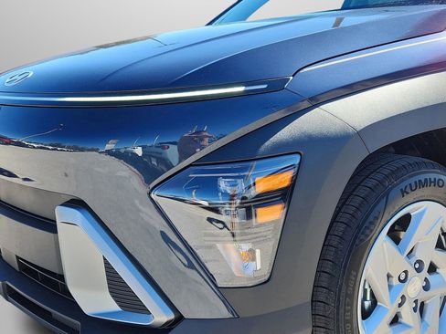 New 2026 Hyundai Kona SE FWD image 7
