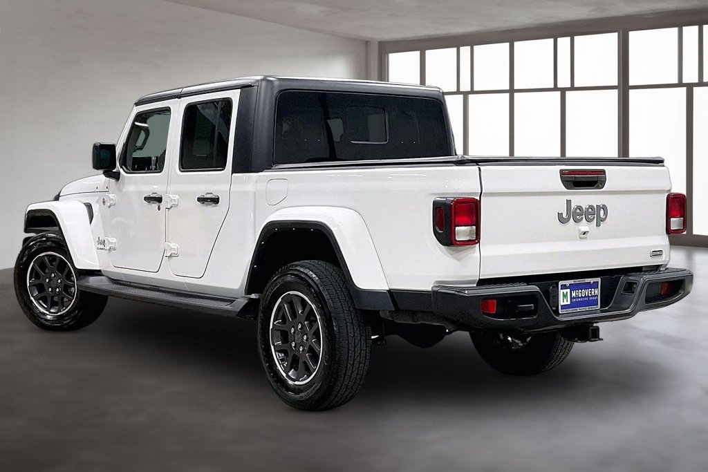 Used 2022 Jeep Gladiator Overland w/ Popular Equipment Package AWD/4WD image 4