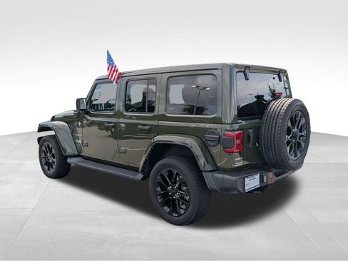 Used 2021 Jeep Wrangler Unlimited Sahara w/ Cold Weather Group AWD/4WD image 7