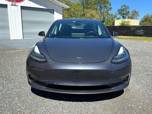 Used 2018 Tesla Model 3 Mid Range image 2